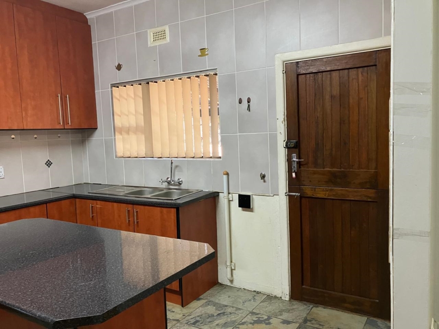 To Let 2 Bedroom Property for Rent in Mosel Eastern Cape